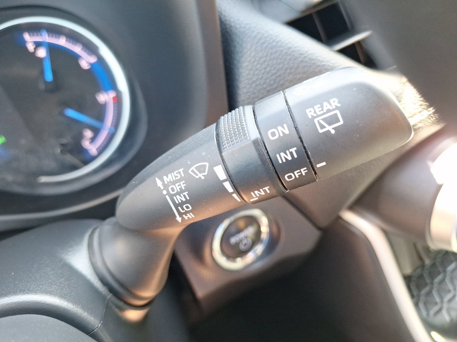 Used 2024 Toyota RAV4 XLE AWD/4WD image 24