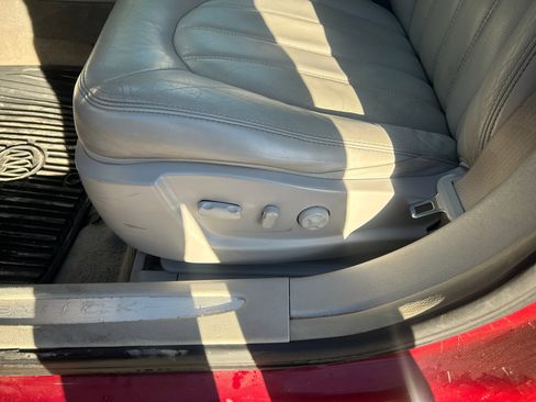 Used 2009 Buick Lucerne CXL w/ Driver Confidence Package image 18