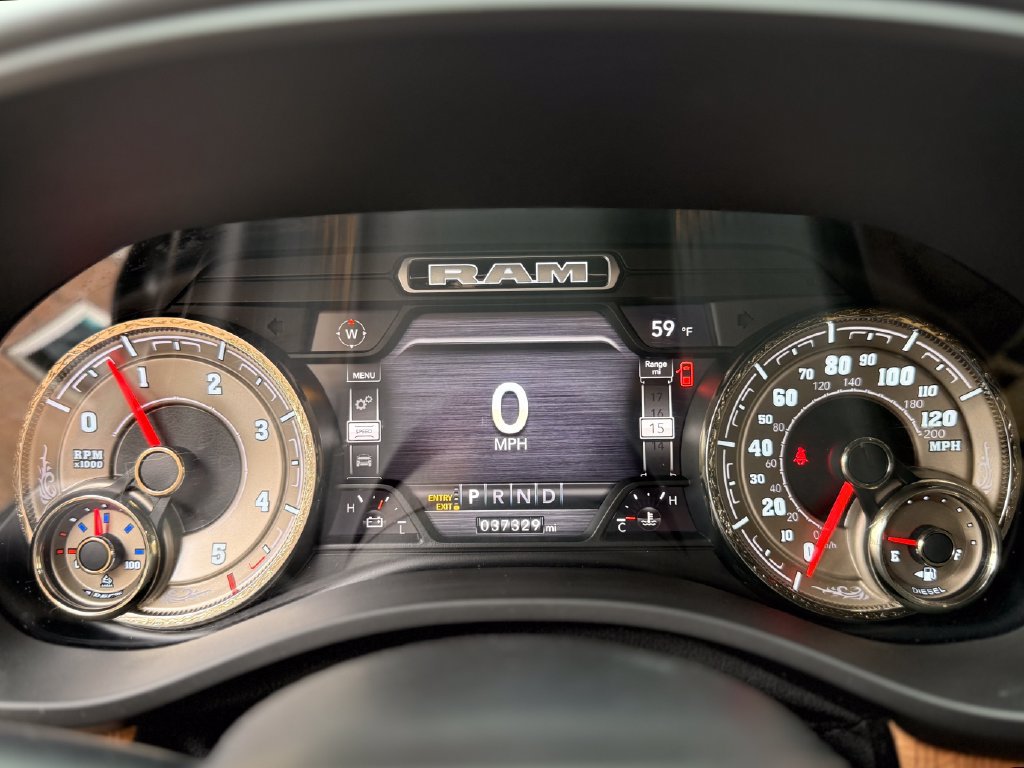 Used 2022 RAM 1500 Limited AWD/4WD image 9