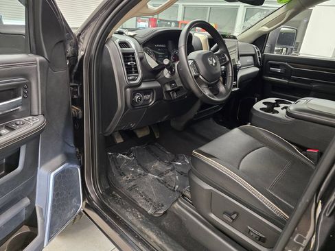 Used 2024 RAM 2500 Laramie w/ Safety Group AWD/4WD image 17