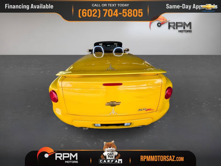 Used 2004 Chevrolet SSR w/ Preferred Equipment Group RWD image 18