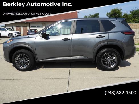 Used 2023 Nissan Rogue S AWD/4WD image 1