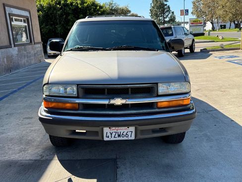 Used 2001 Chevrolet Blazer LS w/ Preferred Equipment Group image 3