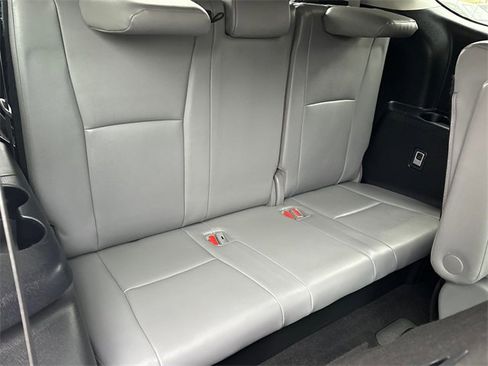 Certified 2022 Toyota Highlander XLE image 16