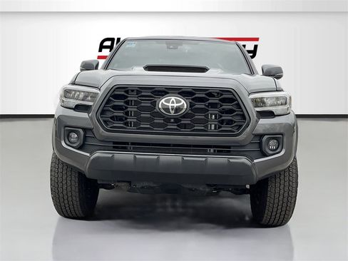 Used 2020 Toyota Tacoma TRD Pro image 2