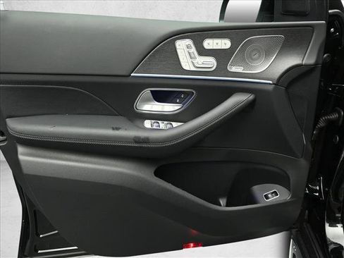 Certified 2026 Mercedes-Benz GLS 450 4MATIC image 19
