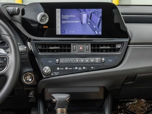 Used 2025 Lexus ES 350 w/ Accessory Package (Z2) FWD image 7