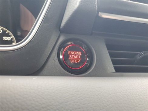 New 2025 Honda Pilot EX-L image 28