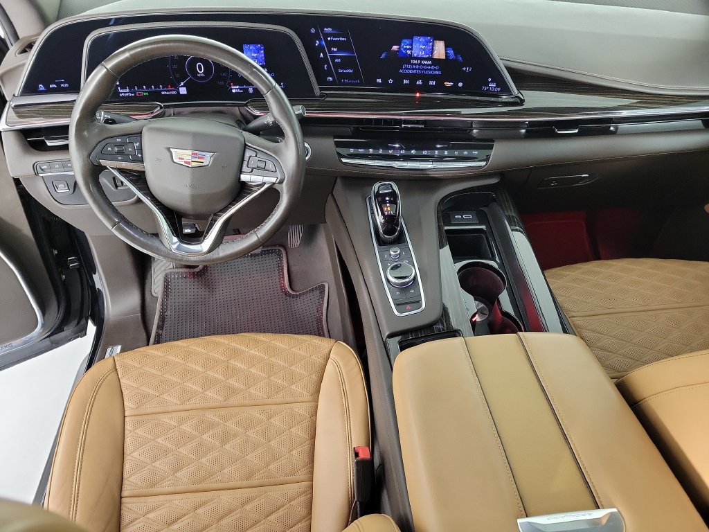 Used 2022 Cadillac Escalade Premium Luxury AWD/4WD image 17