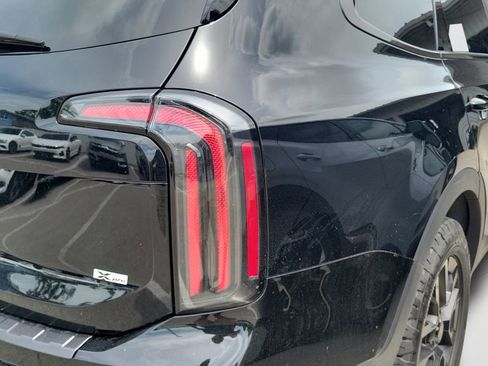 Used 2025 Kia Telluride SX Prestige X-Pro AWD/4WD image 12