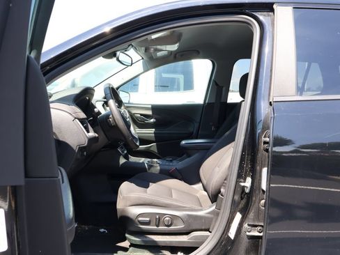 Used 2023 GMC Terrain SLE w/ Driver Convenience Package FWD image 11
