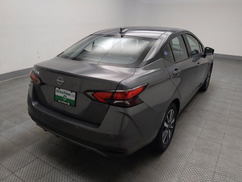 Used 2025 Nissan Versa SV FWD image 9