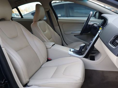 Used 2013 Volvo S60 T5 image 20