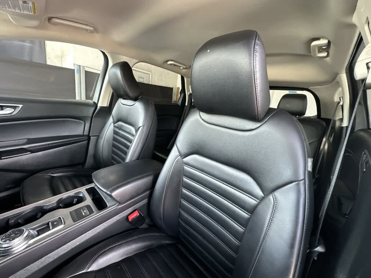 Used 2024 Ford Edge SEL AWD/4WD image 14