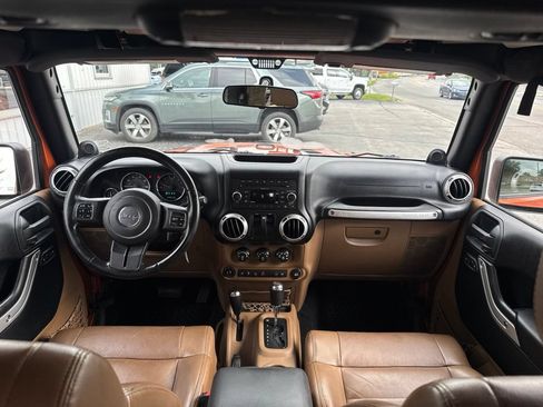 Used 2011 Jeep Wrangler Rubicon w/ PWR Convenience Group AWD/4WD image 22