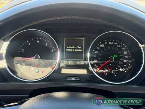 Used 2018 Volkswagen Tiguan SE w/ Panoramic Sunroof Package AWD/4WD image 25