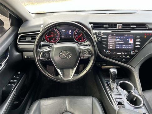 Used 2019 Toyota Camry XSE image 12