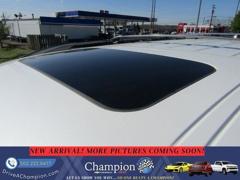 Used 2022 Nissan Armada SL image 8