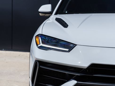 Used 2023 Lamborghini Urus S AWD/4WD image 18