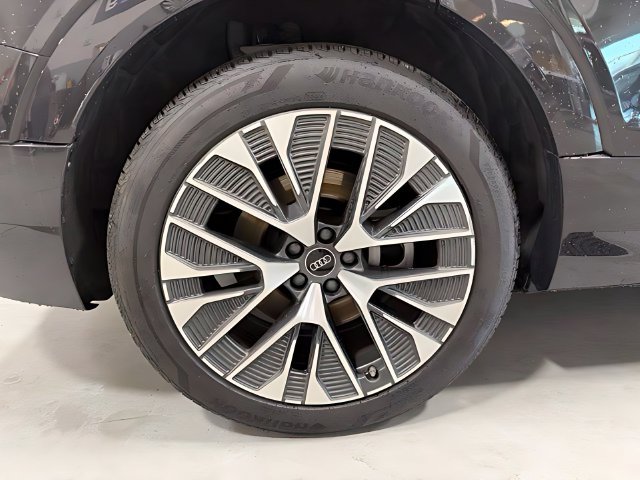 Used 2024 Audi Q8 e-tron Prestige w/ Prestige Package AWD/4WD image 16