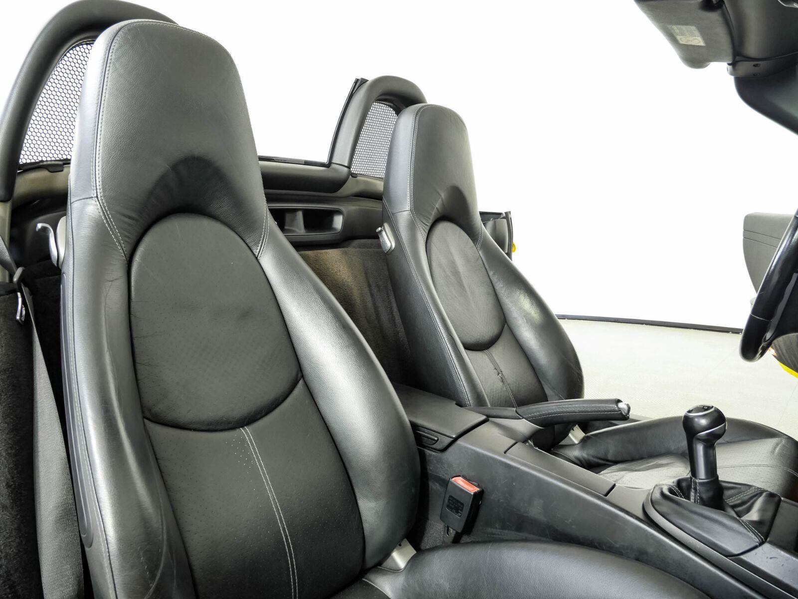 Used 2005 Porsche Boxster RWD image 14