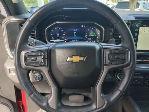 Used 2023 Chevrolet Silverado 1500 High Country w/ Technology Package AWD/4WD image 32