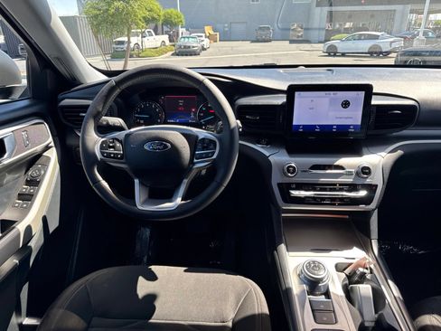 Used 2021 Ford Explorer XLT RWD image 19