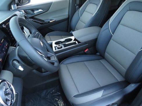 New 2026 Chevrolet Equinox LT w/ Convenience Package II image 14