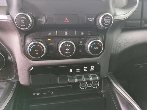 Used 2019 RAM 1500 Big Horn AWD/4WD image 34