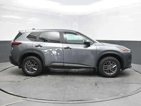 Used 2023 Nissan Rogue S AWD/4WD image 8