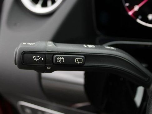Used 2025 Mercedes-Benz GLA 250 4MATIC image 19