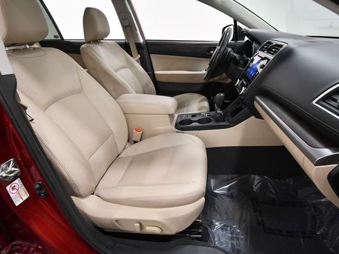 Used 2019 Subaru Outback 2.5i Limited AWD/4WD image 19