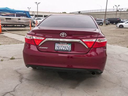 Used 2016 Toyota Camry SE FWD image 8