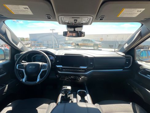 Used 2025 Chevrolet Silverado 1500 RST AWD/4WD image 10