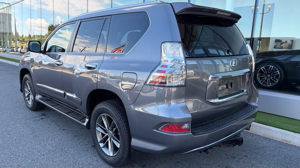 Used 2019 Lexus GX 460 Premium AWD/4WD image 2