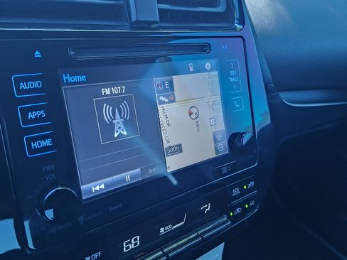 Used 2017 Toyota Prius Prime Plus FWD image 13