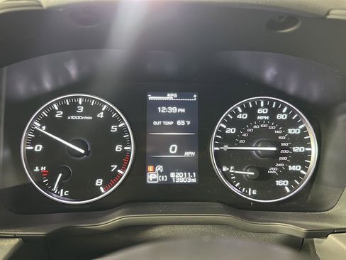 Used 2024 Subaru Crosstrek 2.0i Premium image 6