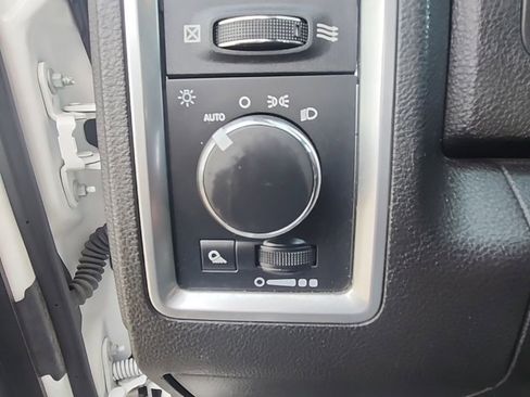 Certified 2022 RAM 1500 Classic SLT image 20