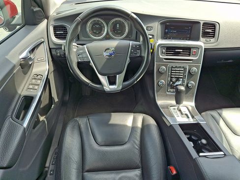 Used 2012 Volvo S60 T5 FWD image 11