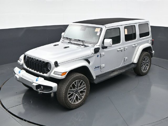 Used 2024 Jeep Wrangler High Altitude AWD/4WD image 38