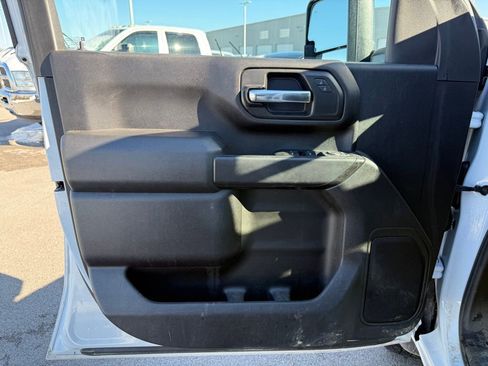 Used 2024 GMC Sierra 3500 Pro w/ 1SA Pro Safety Plus Package image 7