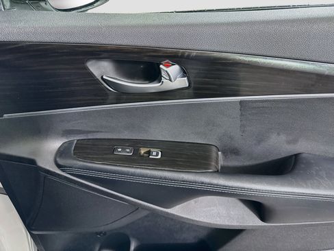 Used 2019 Kia Sorento FWD image 30