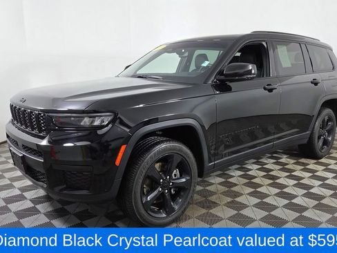 Used 2023 Jeep Grand Cherokee L Laredo AWD/4WD image 3