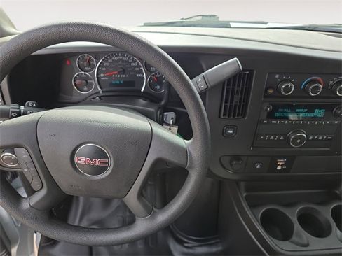 Used 2024 GMC Savana 2500 w/ Driver Convenience Package image 10