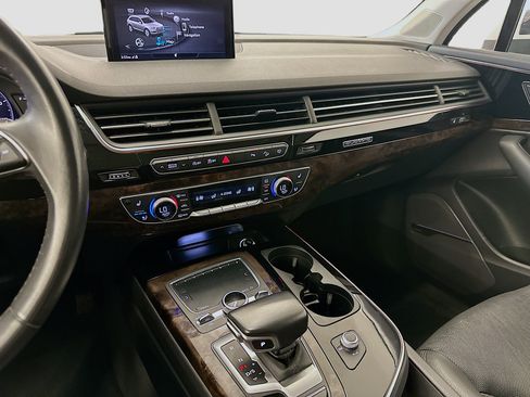 Used 2018 Audi Q7 3.0T Prestige w/ Prestige Package image 26