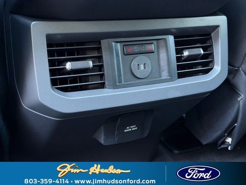New 2026 Ford F250 Lariat w/ Black Appearance Package image 28