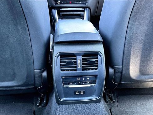 Used 2024 BMW 330e RWD image 20
