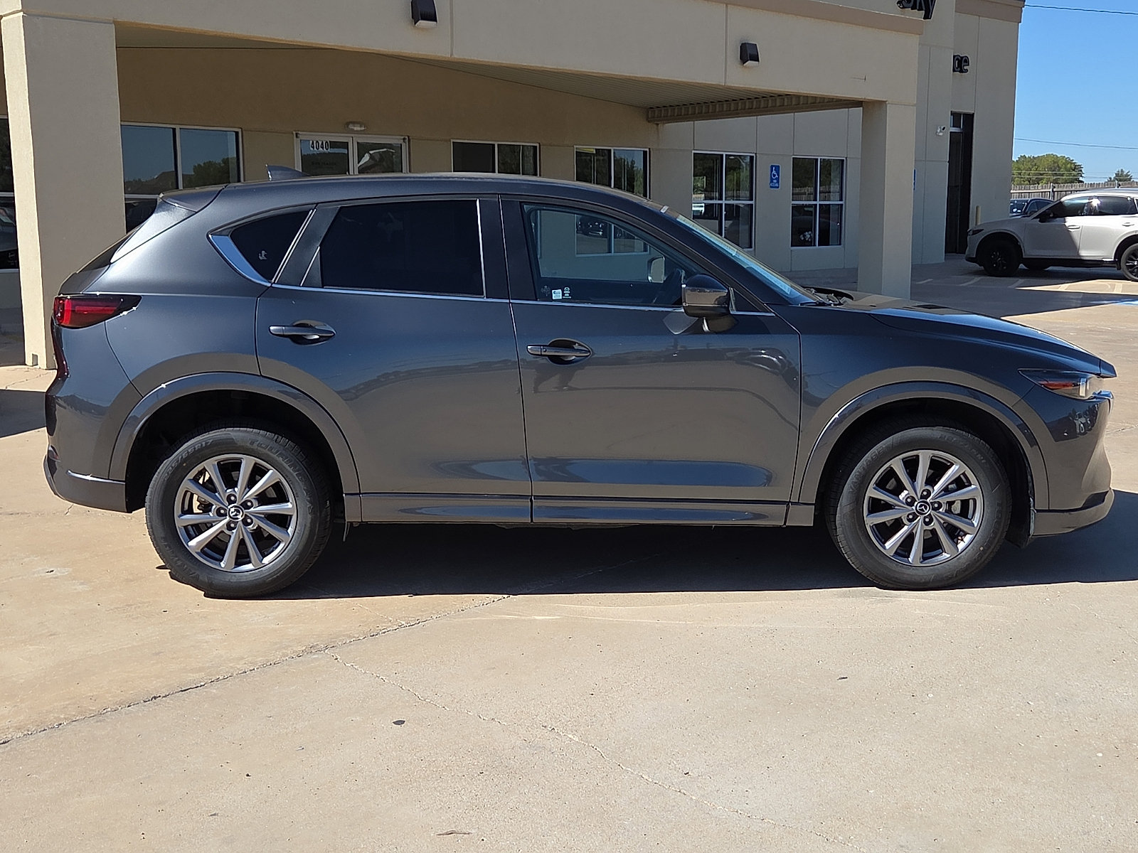 Used 2025 MAZDA CX-5 AWD 2.5 S w/ Select Package image 6