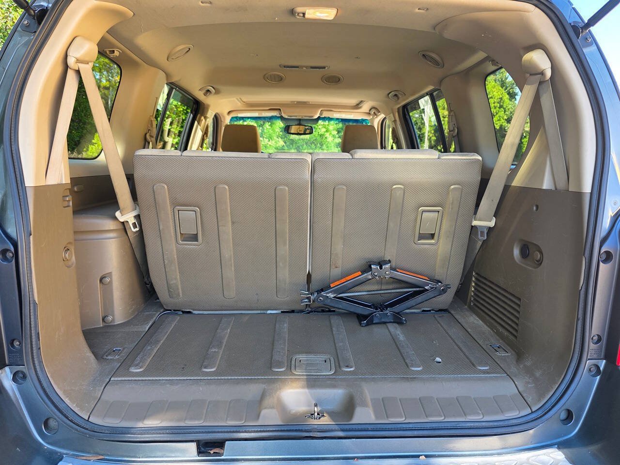 Used 2005 Nissan Pathfinder SE w/ (P01) Se Premium Pkg RWD image 36