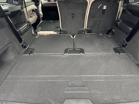 New 2026 Volvo XC90 T8 Ultra w/ Lounge Package AWD/4WD image 18